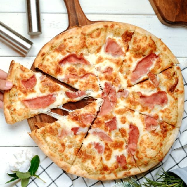 3. Prosciutto (White) Pizza.