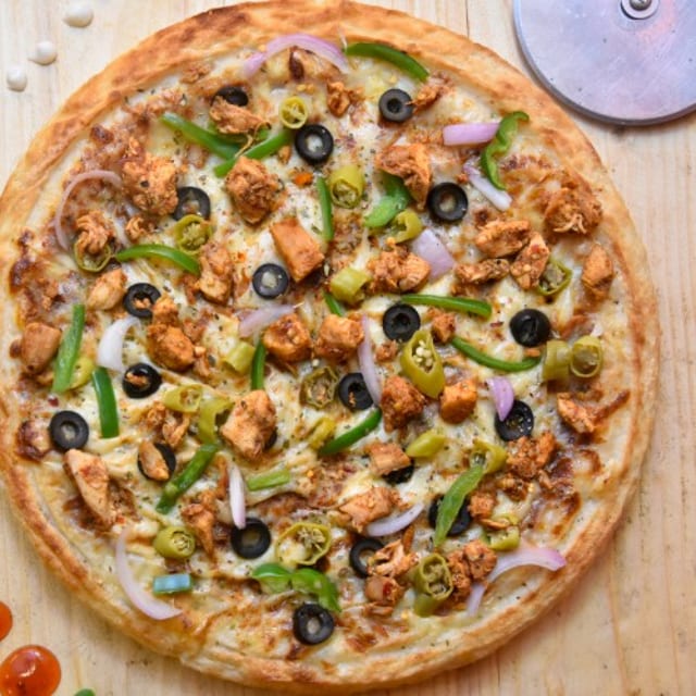 10. Grilled Hot Italian Peppers & Chicken (White) Pizza.